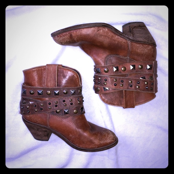 Corral Shoes - Corral strappy ankle boots